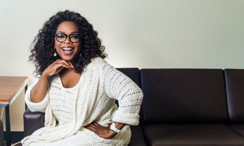 A HISTÓRIA INSPIRADORA DE OPRAH WINFREY